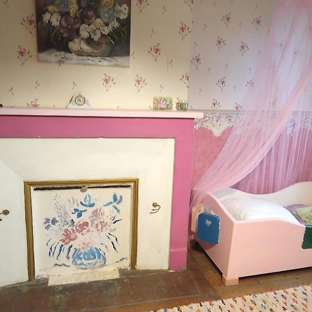 La Grille Fleurie, Chambres D'Hote Chez L'Habitant Arthonnay Dış mekan fotoğraf